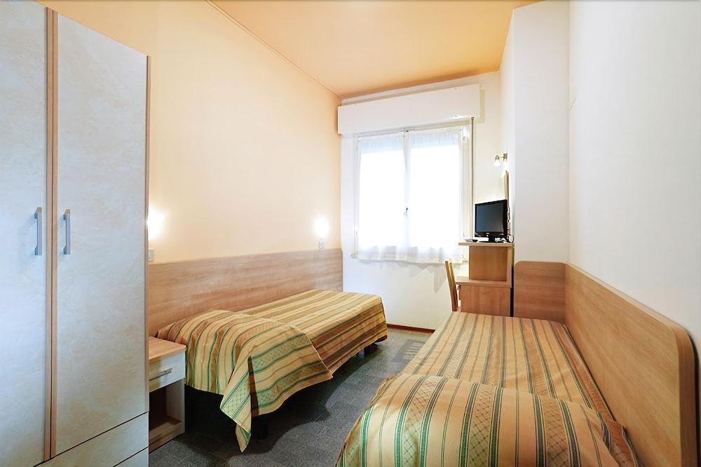 Hotel Globus Cesenatico